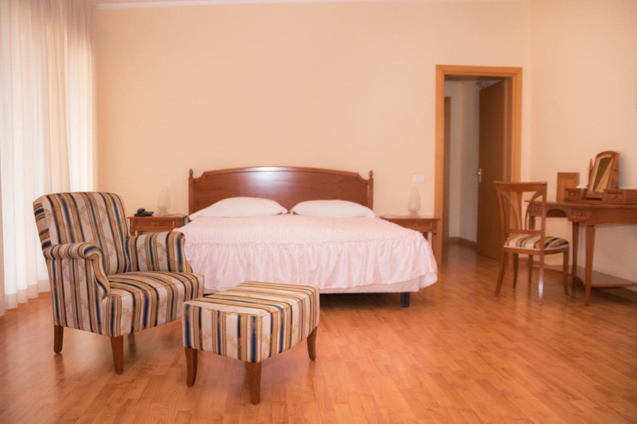 Ruggiero Park Hotel Vallo della Lucania Luaran gambar